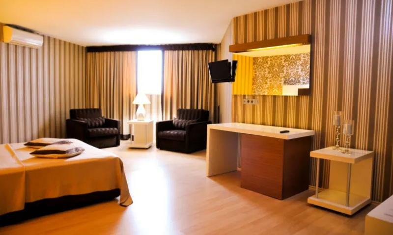Expo Park Hotel Antalya Buitenkant foto